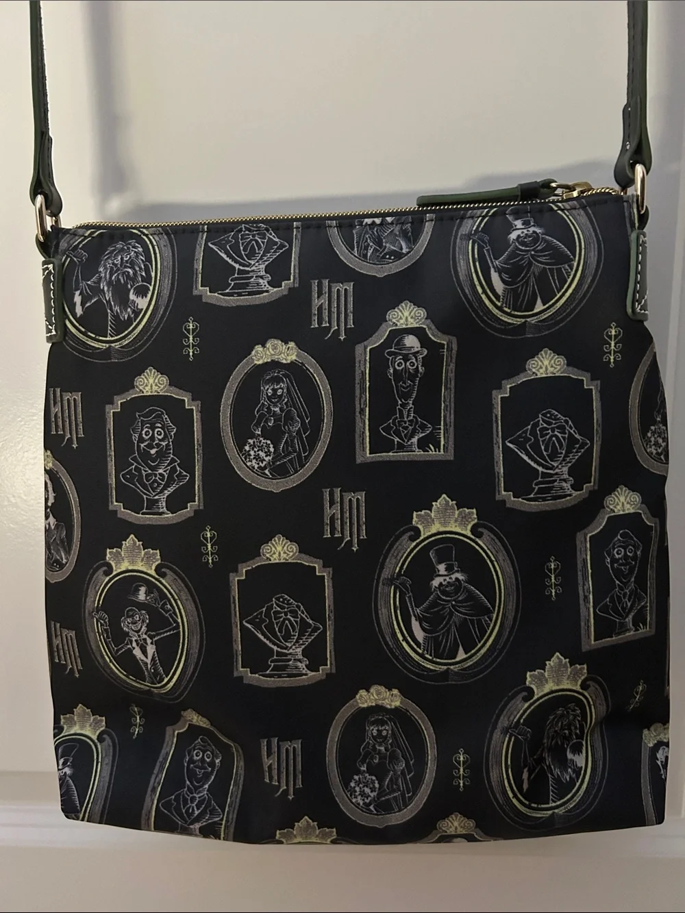 Dooney & Bourke Crossbody New w/Tags all Paperwork